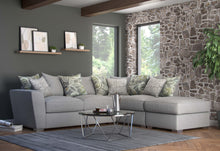 Load image into Gallery viewer, Fenton | Corner Collection